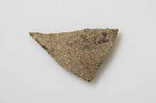 Fragment de vase avec inscription